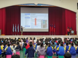 113.05.07兒童朝會(孝親感恩、防災教育、校園安全):孝親感恩＆防災教育校園安全-10