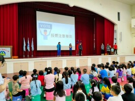113.06.11 法治教育宣導(學生自治市長候選人政見發表會):113.06.11法治教育宣導學生自治市長候選人政見發表會8